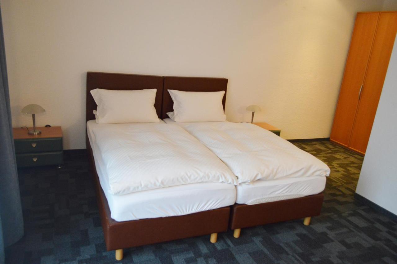 Hotel B8 Voerde מראה חיצוני תמונה