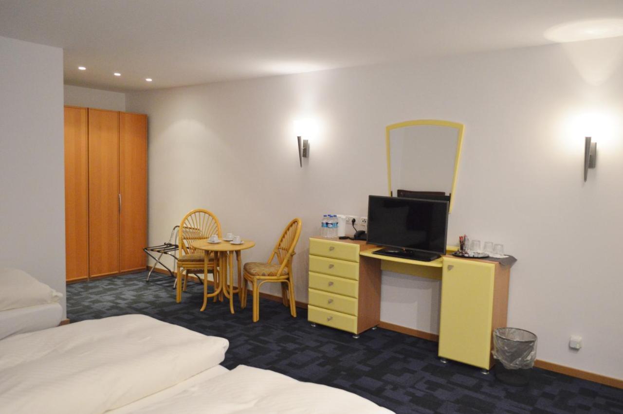 Hotel B8 Voerde מראה חיצוני תמונה
